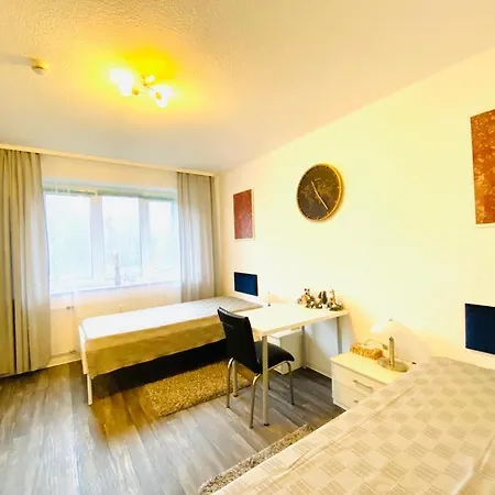Hannovermesseapartment 2 Bedroom, Balcony With Garden View Exterior photo