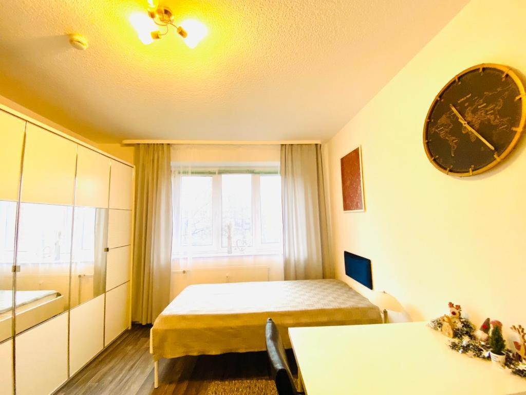 Hannovermesseapartment 2 Bedroom, Balcony With Garden View Apartment *