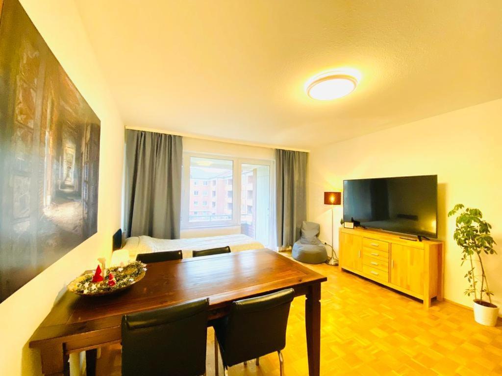 Apartment Hannovermesseapartment 2 Bedroom, Balcony With Garden View *